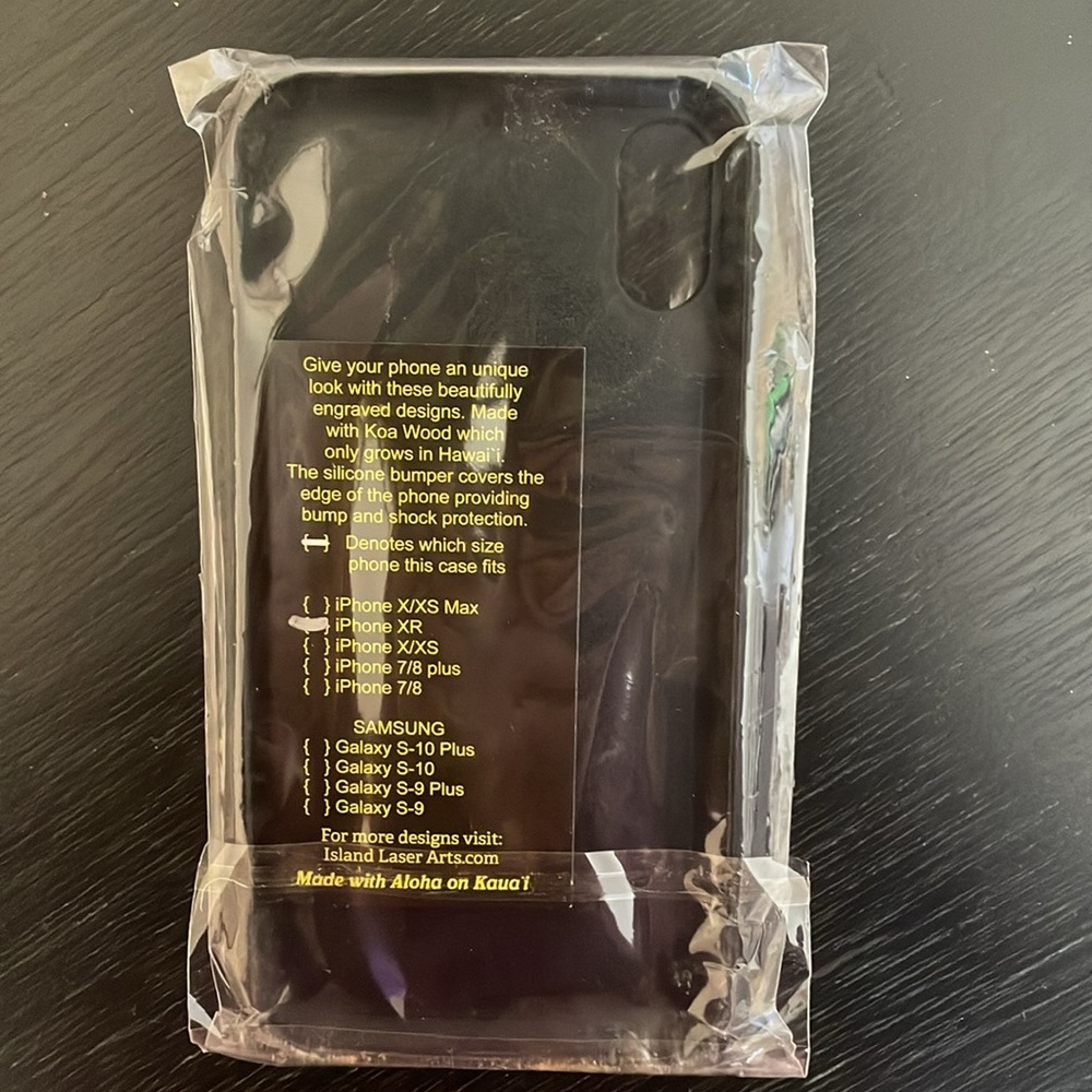 Laser Art iPhone XR Case - Picture 2 of 3